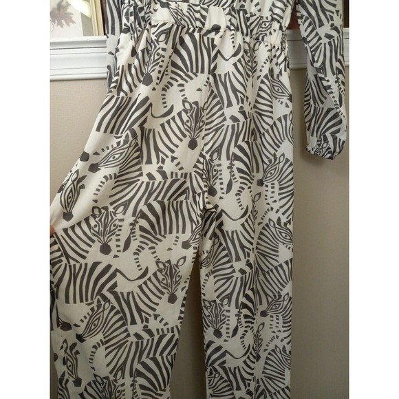America And Beyond Womens Semi Sheer Grey/white Zebra Print Jumpsuit Small - Picture 10 of 16